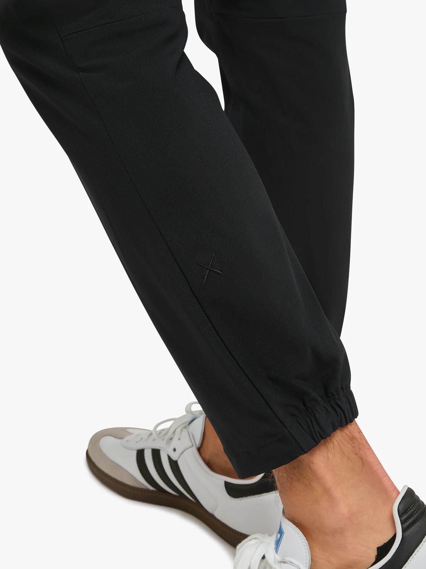 CUTS AO Jogger